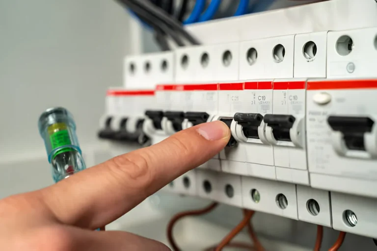 Motor protection circuit breaker in Industrial Applications